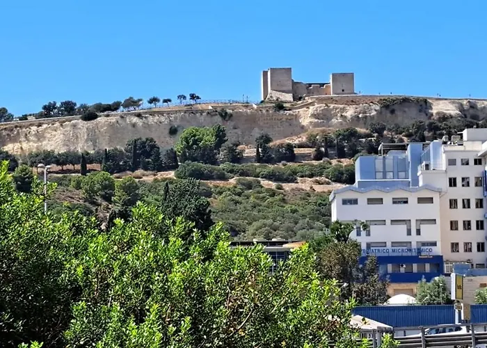 アパート Annina's カリアリ